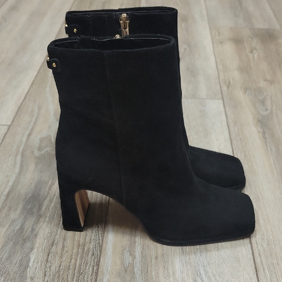 Sam Edelman Size 7 1/2 Black Suede Booties - Picture 3 of 10